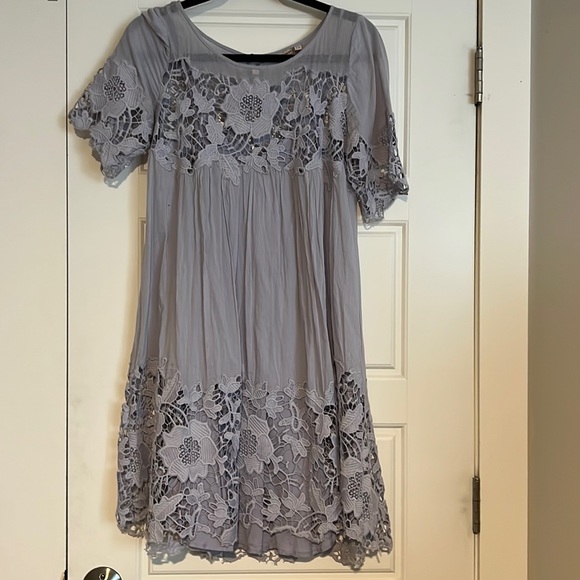 Anthropologie Holding‎ Horses Magnolia Dress in Lilac 6 - Picture 2 of 6